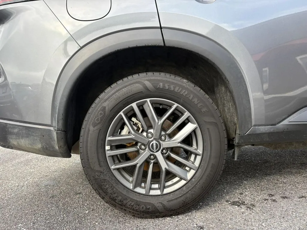 Nissan Rogue photo 24