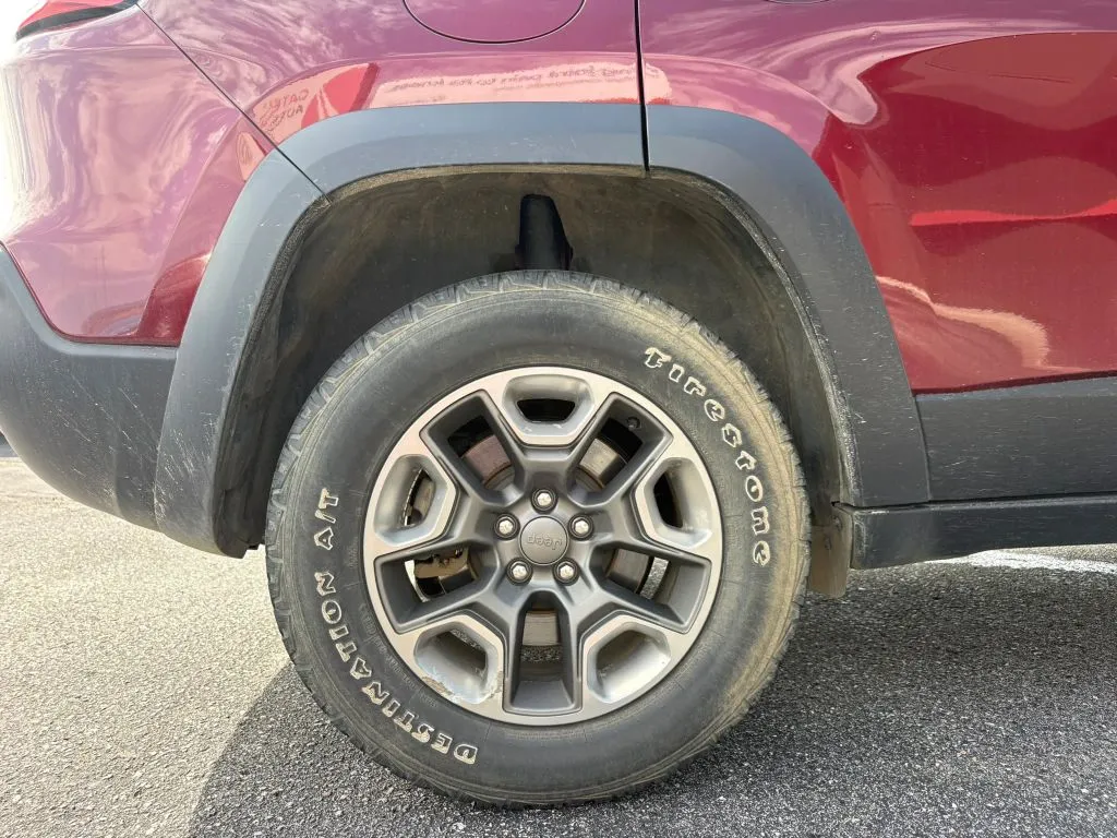 Jeep Cherokee photo 26