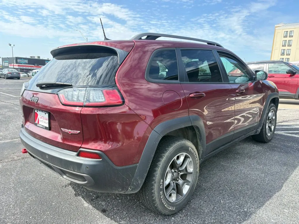 Jeep Cherokee photo 5