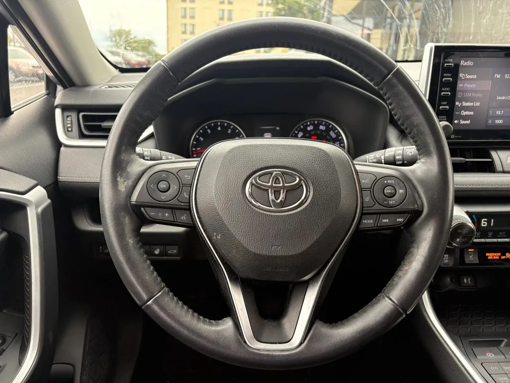 Toyota RAV4 photo 15