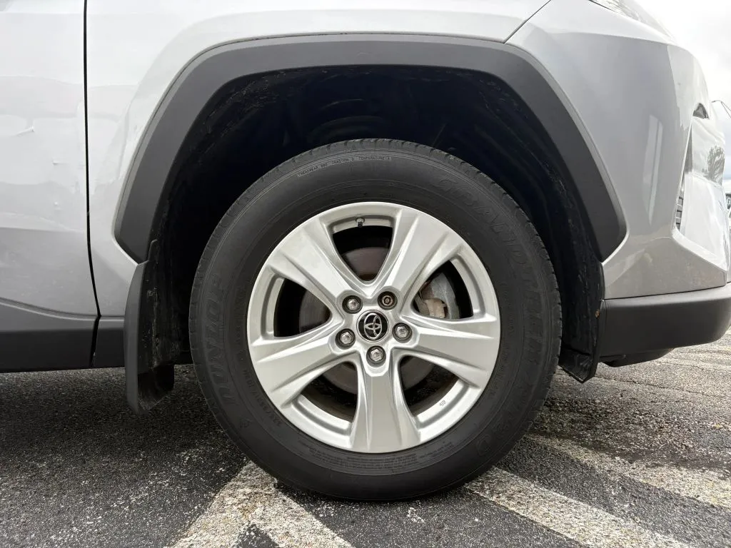 Toyota RAV4 photo 29