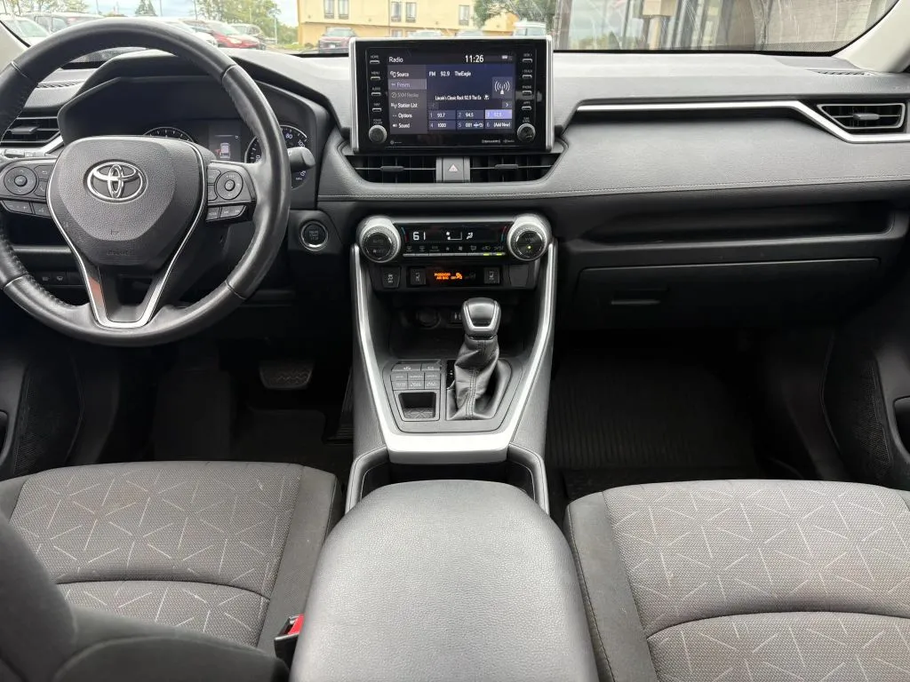 Toyota RAV4 photo 12