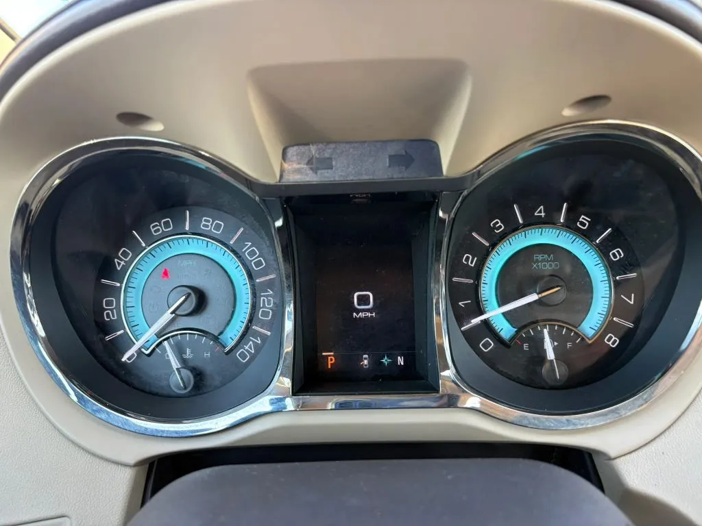 Buick LaCrosse photo 14