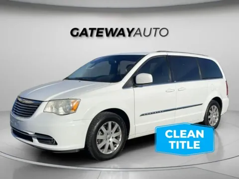 White 2014 Chrysler Town & Country Touring Minivan 4D for sale in Omaha, NE