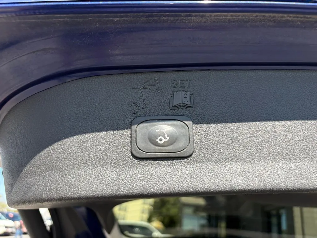 Ford Escape photo 11