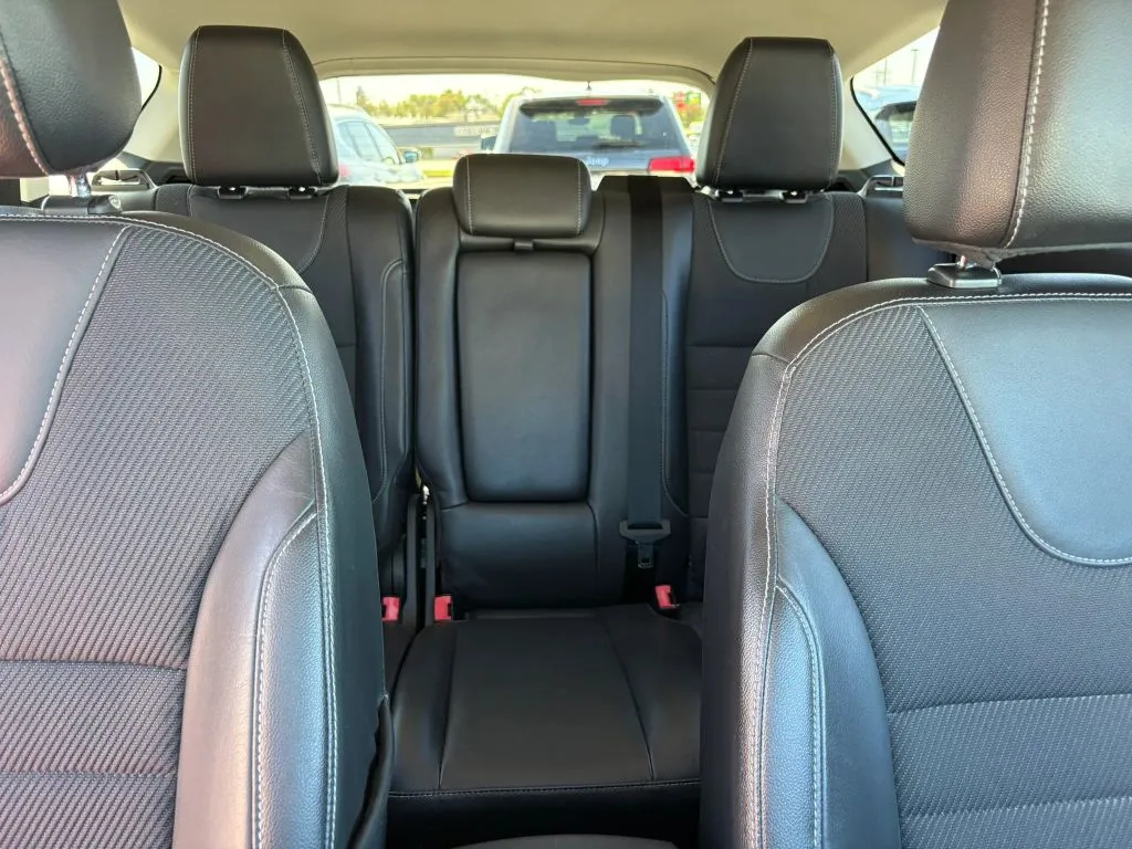 Ford Escape photo 17