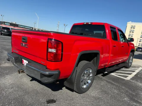 More photos of 2017 GMC Sierra 1500 Double Cab SLE Pickup 4D 6 1/2 ft at Gateway Auto Sales, NE