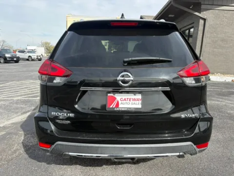 More photos of 2018 Nissan Rogue SV Sport Utility 4D at Gateway Auto Sales, NE