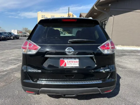 More photos of 2014 Nissan Rogue SL Sport Utility 4D at Gateway Auto Sales, NE