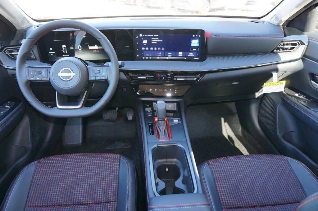 2026 Nissan KICKS SR - Photo 8