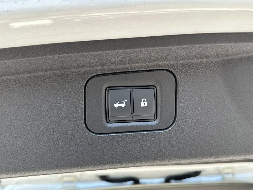 2025 Nissan Armada Platinum Reserve - Photo 35