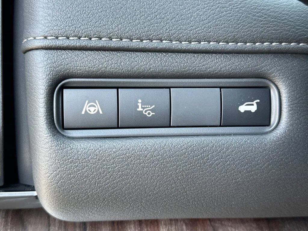 2025 Nissan Armada Platinum Reserve - Photo 17