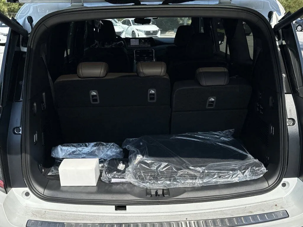 2025 Nissan Armada Platinum Reserve - Photo 33
