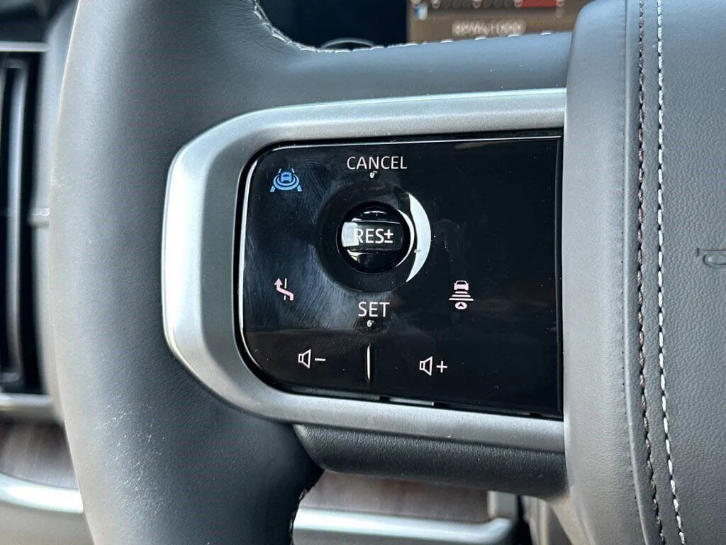 2025 Nissan Armada Platinum Reserve - Photo 13