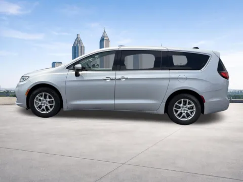 Photos of 2023 Chrysler Pacifica Touring L for sale in Lithia Springs, GA at Nissan of Lithia Springs