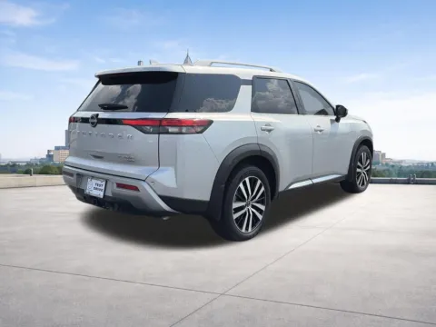 More photos of 2023 Nissan Pathfinder Platinum at Nissan of Lithia Springs, GA