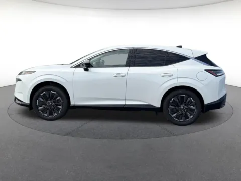 Photos of 2026 Nissan Murano Platinum for sale in Lithia Springs, GA at Nissan of Lithia Springs