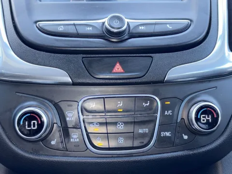More photos of 2020 Chevrolet Equinox LT at Nissan of Lithia Springs, GA