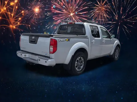 More photos of 2017 Nissan Frontier PRO-4X at Nissan of Lithia Springs, GA