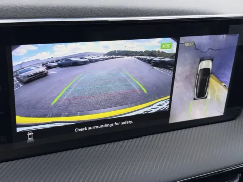 More photos of 2027 Nissan Kicks SR at Nissan of Lithia Springs, GA