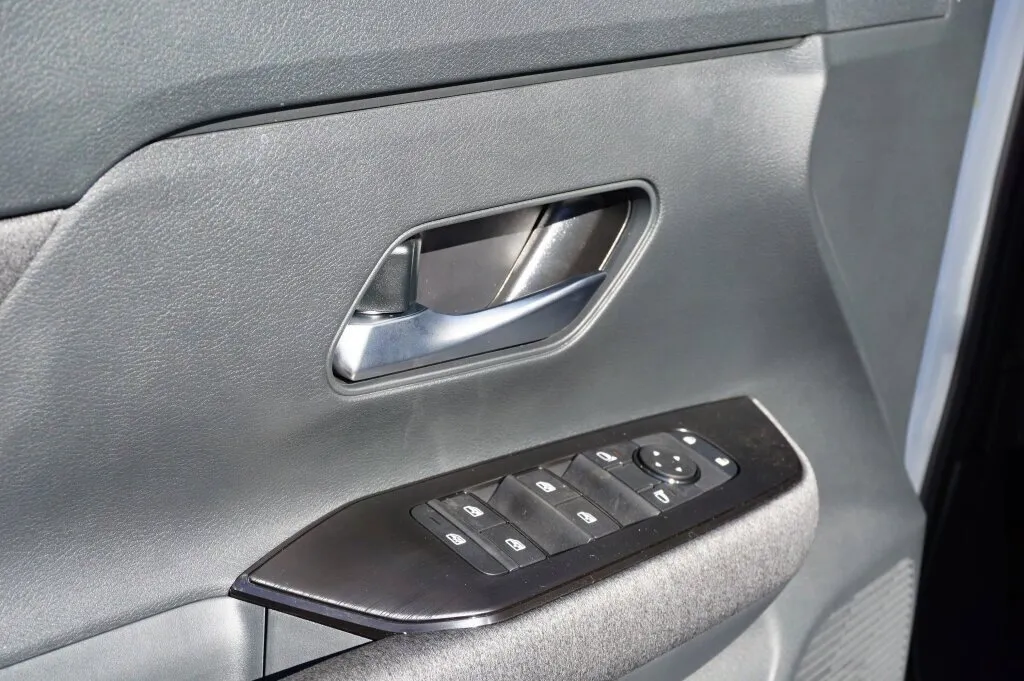 2026 Nissan KICKS SV - Photo 21