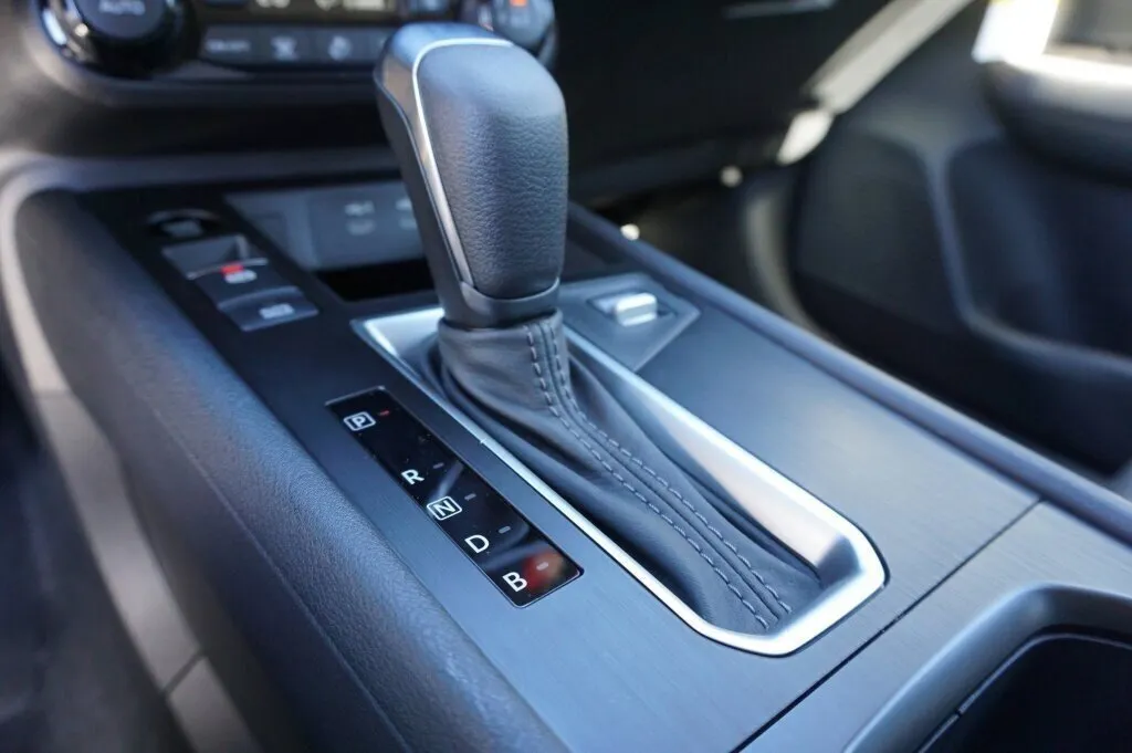 2026 Nissan KICKS SV - Photo 14