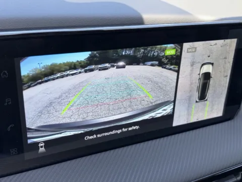 More photos of 2027 Nissan Kicks SR at Nissan of Lithia Springs, GA