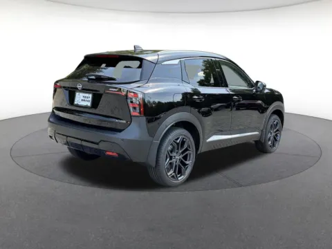 More photos of 2027 Nissan Kicks SR at Nissan of Lithia Springs, GA