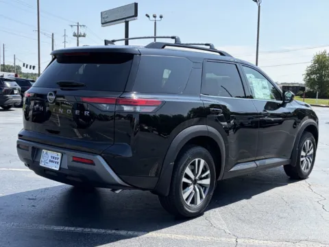 More photos of 2026 Nissan Pathfinder SL at Nissan of Lithia Springs, GA