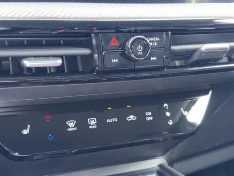 More photos of 2027 Nissan Kicks SR at Nissan of Lithia Springs, GA