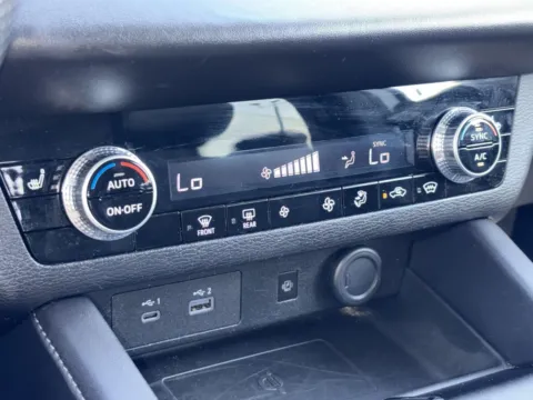 More photos of 2024 Mitsubishi Outlander SE at Nissan of Lithia Springs, GA