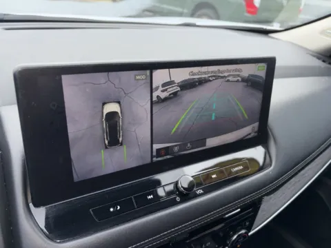 More photos of 2024 Nissan Rogue Platinum at Nissan of Lithia Springs, GA