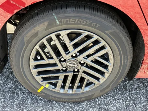 More photos of 2027 Nissan Sentra SV at Nissan of Lithia Springs, GA
