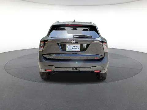 More photos of 2027 Nissan Kicks SR at Nissan of Lithia Springs, GA