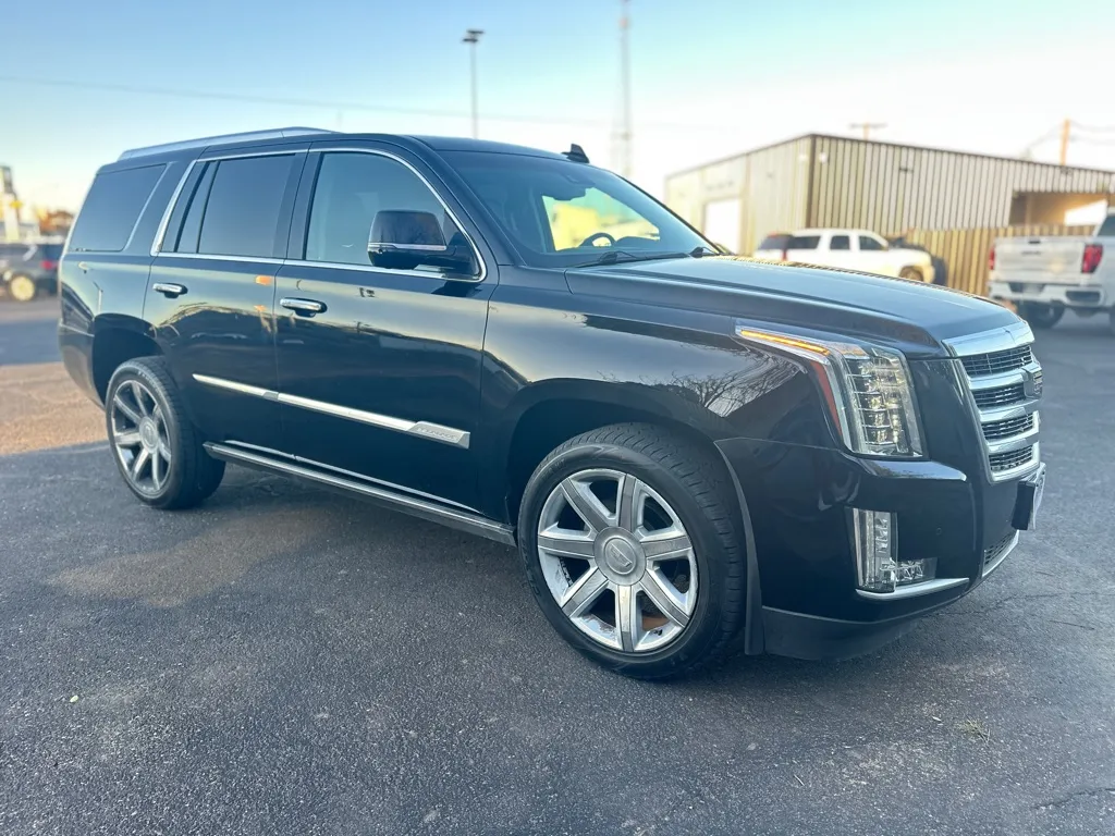 2016 Cadillac Escalade Premium's photo