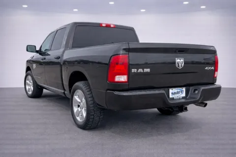 More photos of 2019 RAM 1500 CLASSIC TRADESMAN at Shift Automotive Group, TX