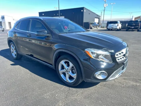 More photos of 2020 MERCEDES-BENZ GLA 250 at Shift Automotive Group, TX