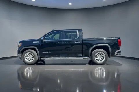 More photos of 2021 GMC SIERRA 1500 SLT at Shift Automotive Group, TX