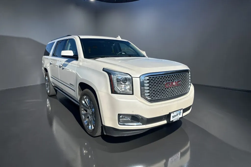 White 2015 GMC YUKON XL DENALI for sale in Lubbock, TX