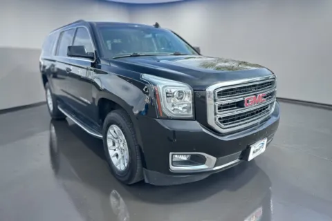 Black 2019 GMC YUKON XL 1500 SLT for sale in Lubbock, TX