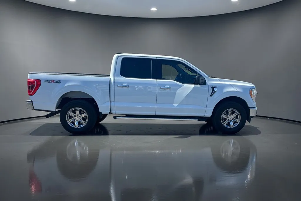 2023 Ford F-150 XLT - Photo 11