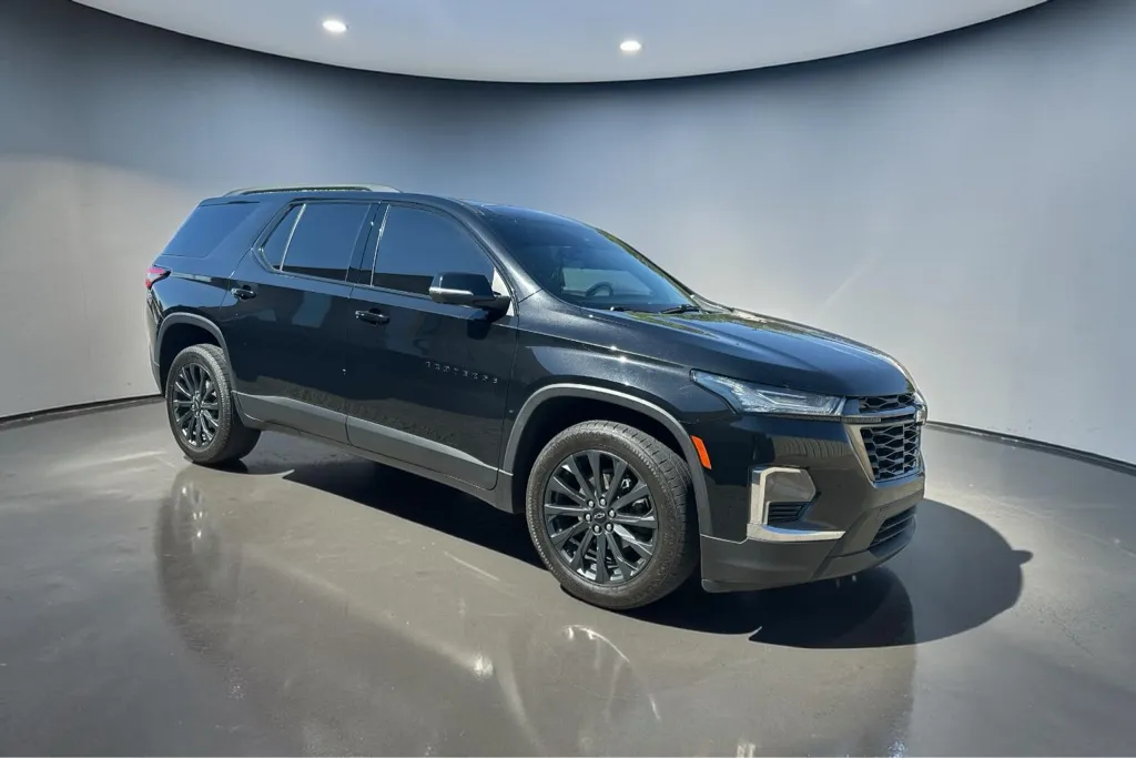 2023 Chevrolet Traverse RS - Photo 12