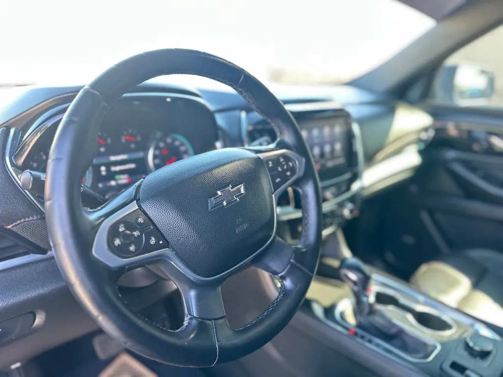 2023 Chevrolet Traverse RS - Photo 18