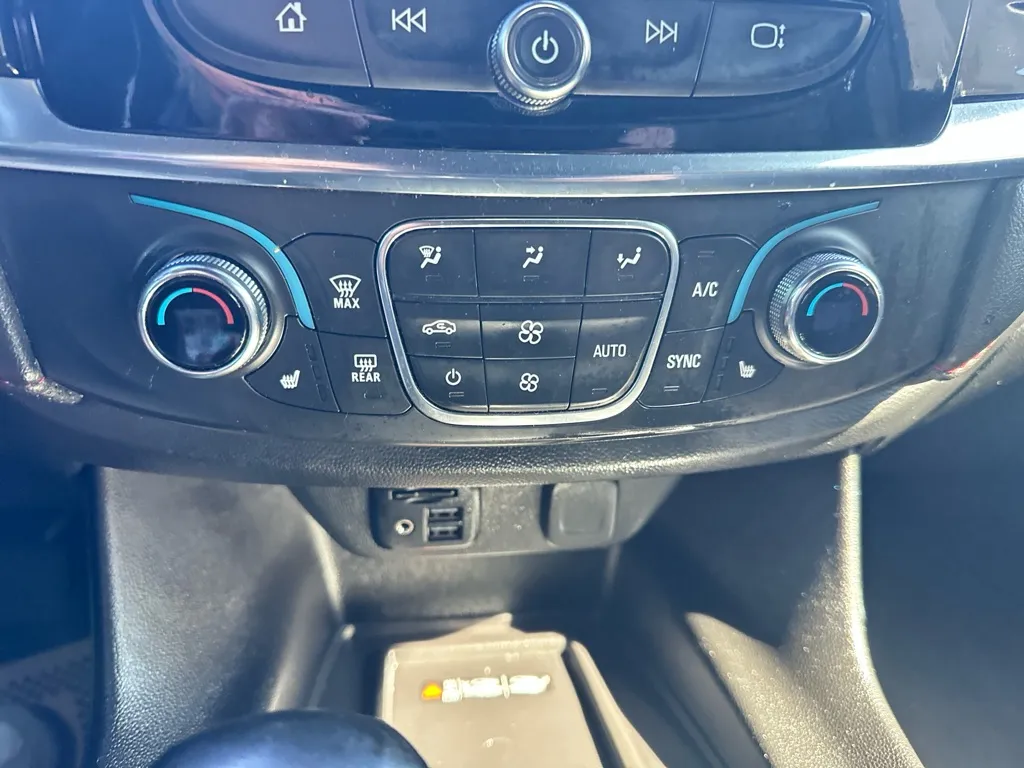 2023 Chevrolet Traverse RS - Photo 23