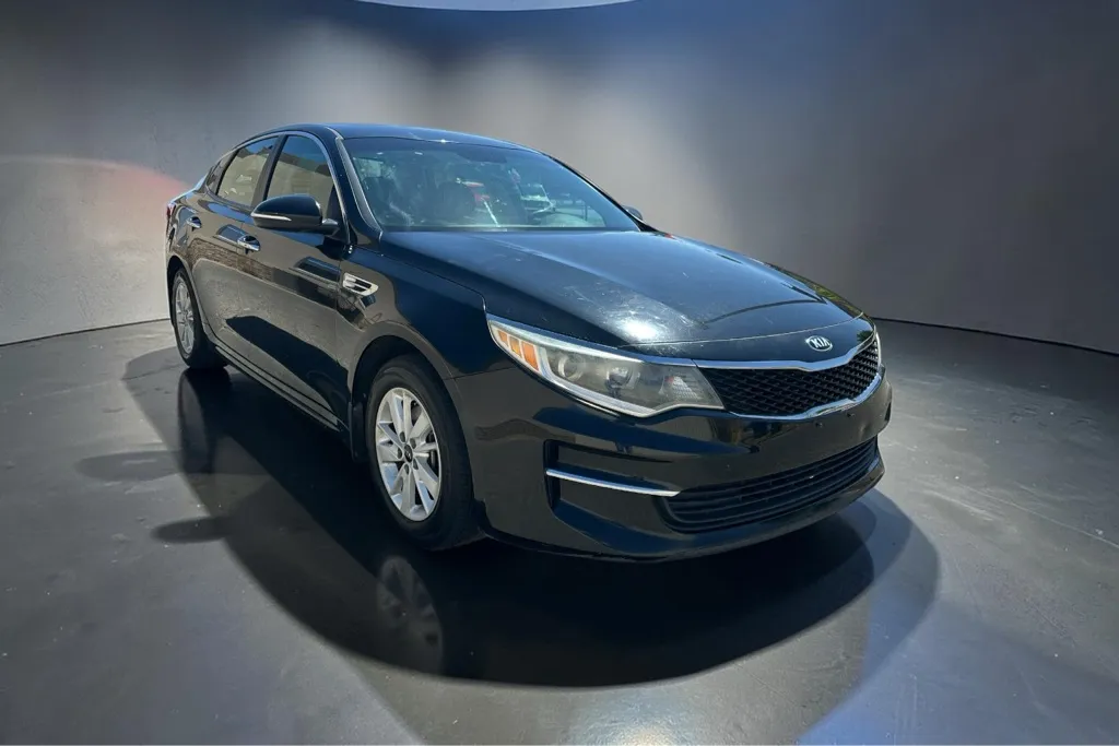 2018 Kia Optima LX AT's photo