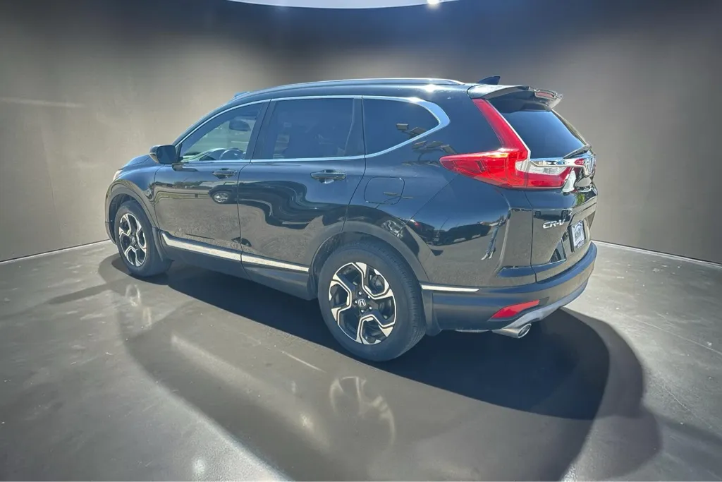 2017 Honda CR-V Touring - Photo 6