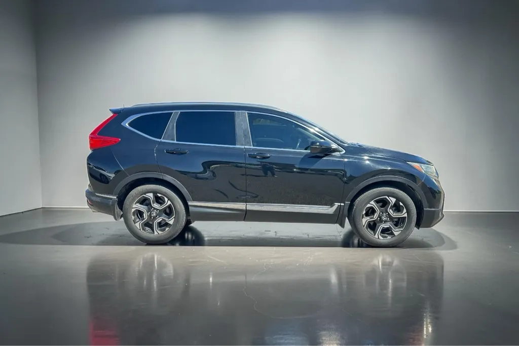 2017 Honda CR-V Touring - Photo 11