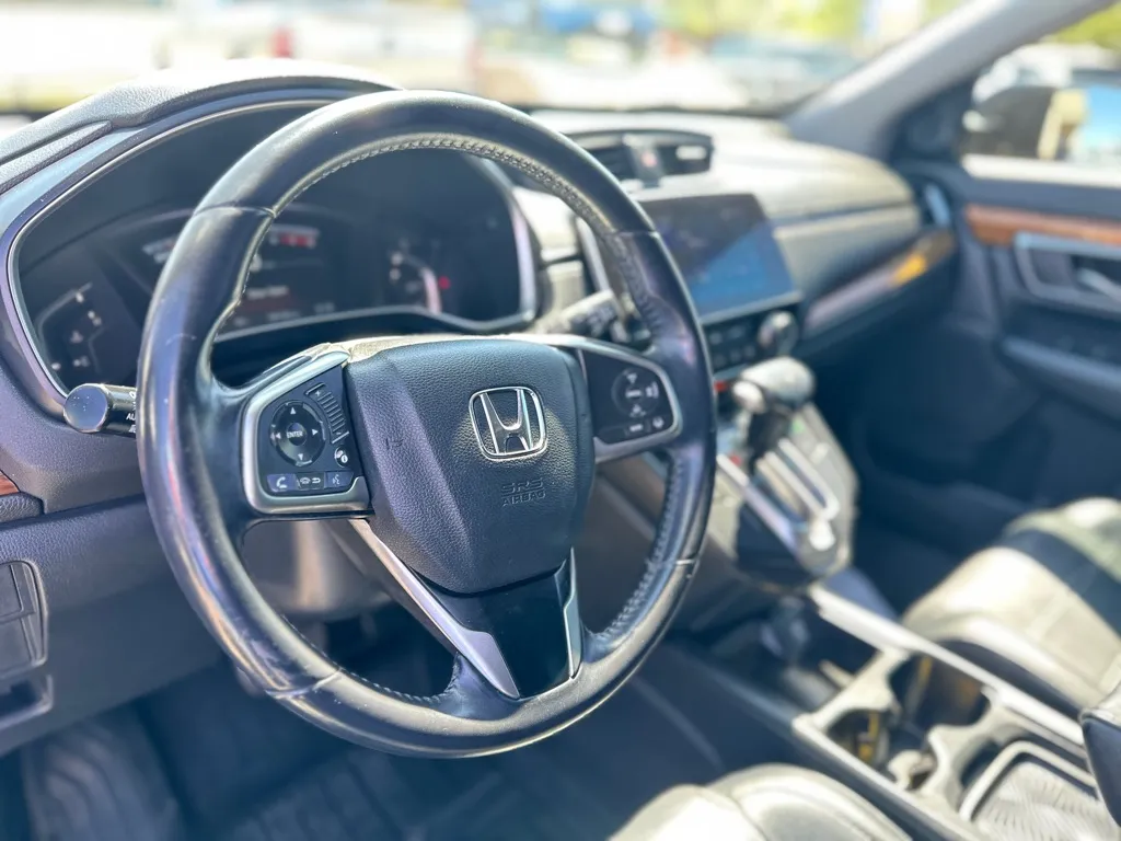 2017 Honda CR-V Touring - Photo 17