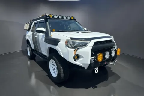 White 2017 TOYOTA 4RUNNER TRD OFF-ROAD for sale in Lubbock, TX