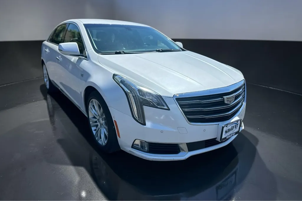 White 2019 CADILLAC XTS LUXURY for sale in Lubbock, TX